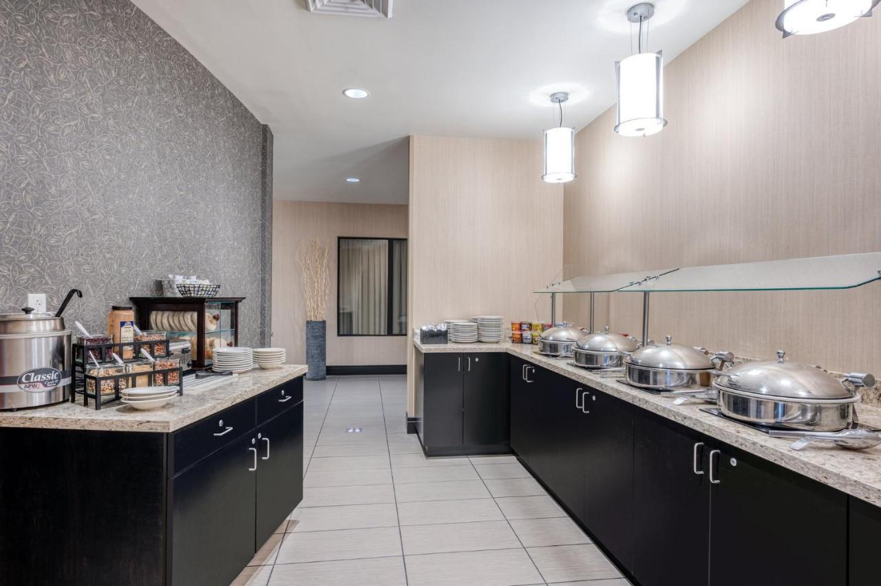 Holiday Inn - Terre Haute By Ihg Dış mekan fotoğraf