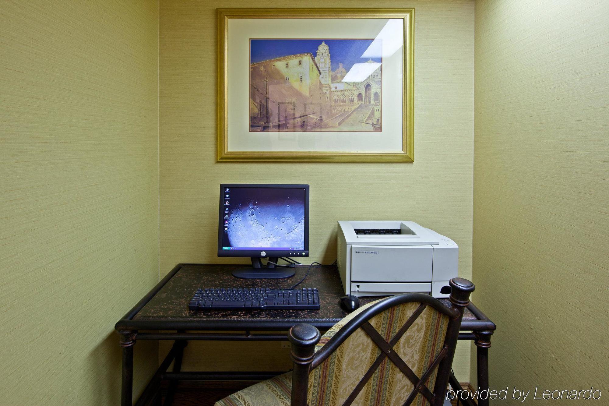Holiday Inn - Terre Haute By Ihg Dış mekan fotoğraf