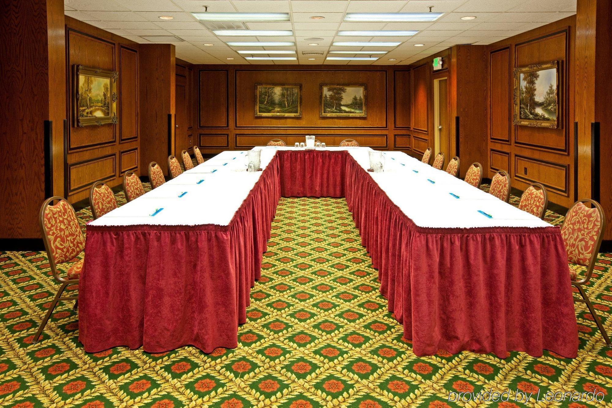 Holiday Inn - Terre Haute By Ihg Dış mekan fotoğraf