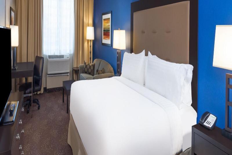 Holiday Inn - Terre Haute By Ihg Dış mekan fotoğraf